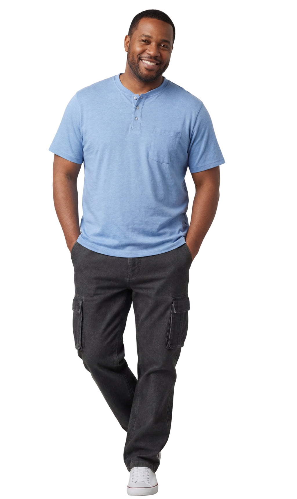 Men's Short Sleeve Henley T-Shirt with 3-Button Placket and Chest Pocket